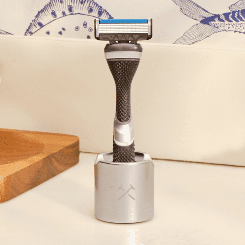 Product Card Hover Razor Stand