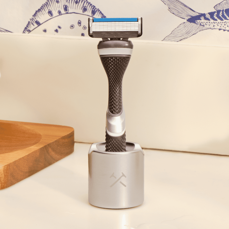 Product Card Hover Razor Stand